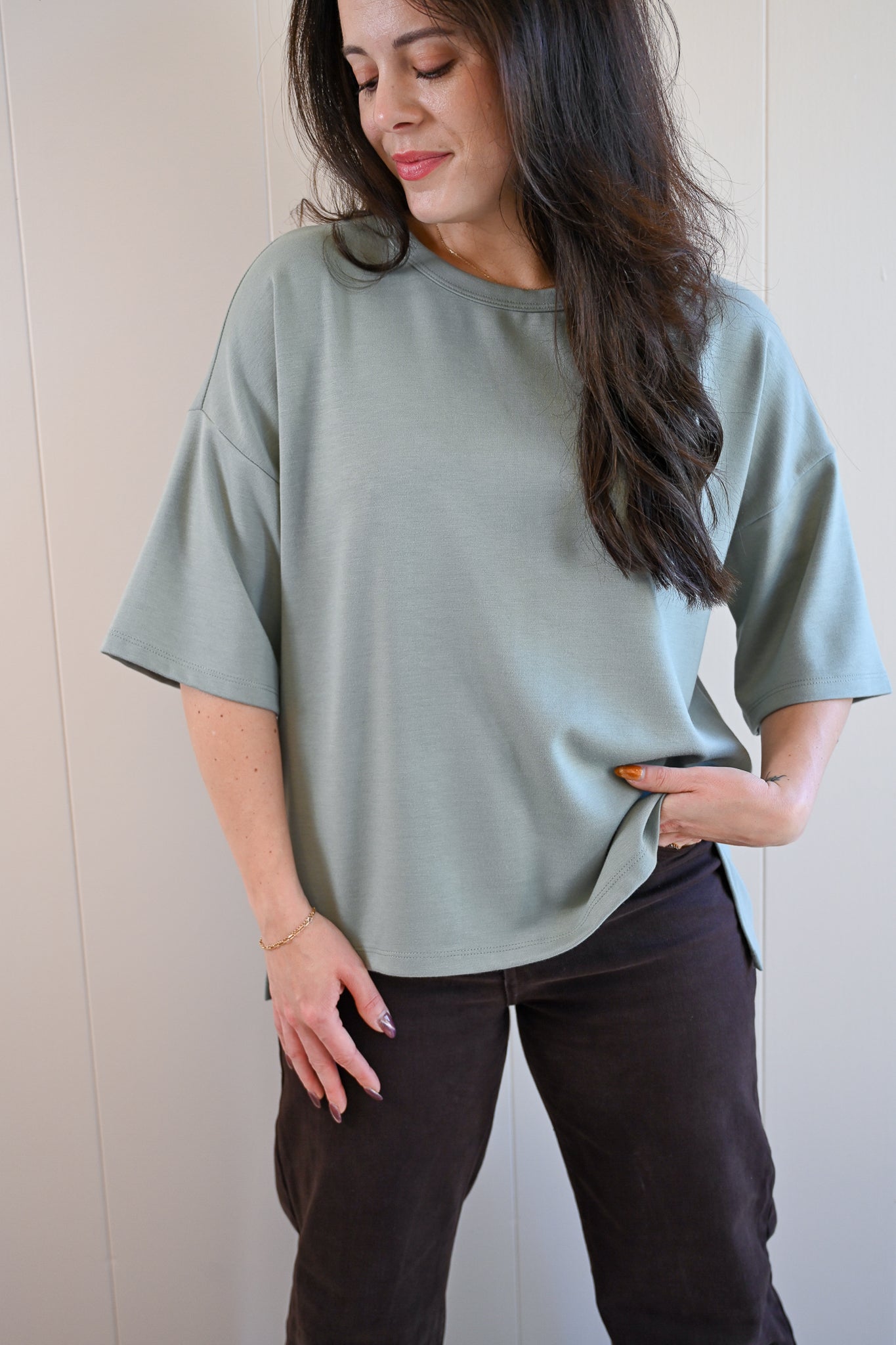 Shell Avenue Tee - Sage