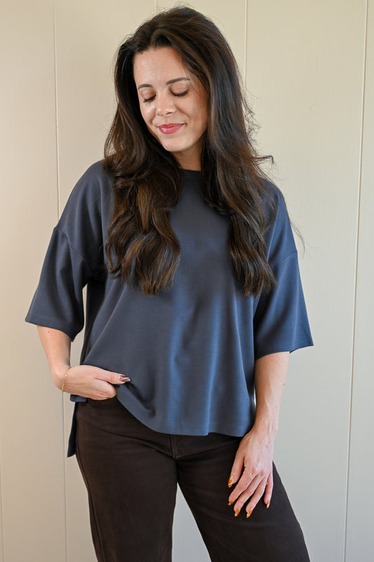 Shell Avenue Tee - Gunmetal