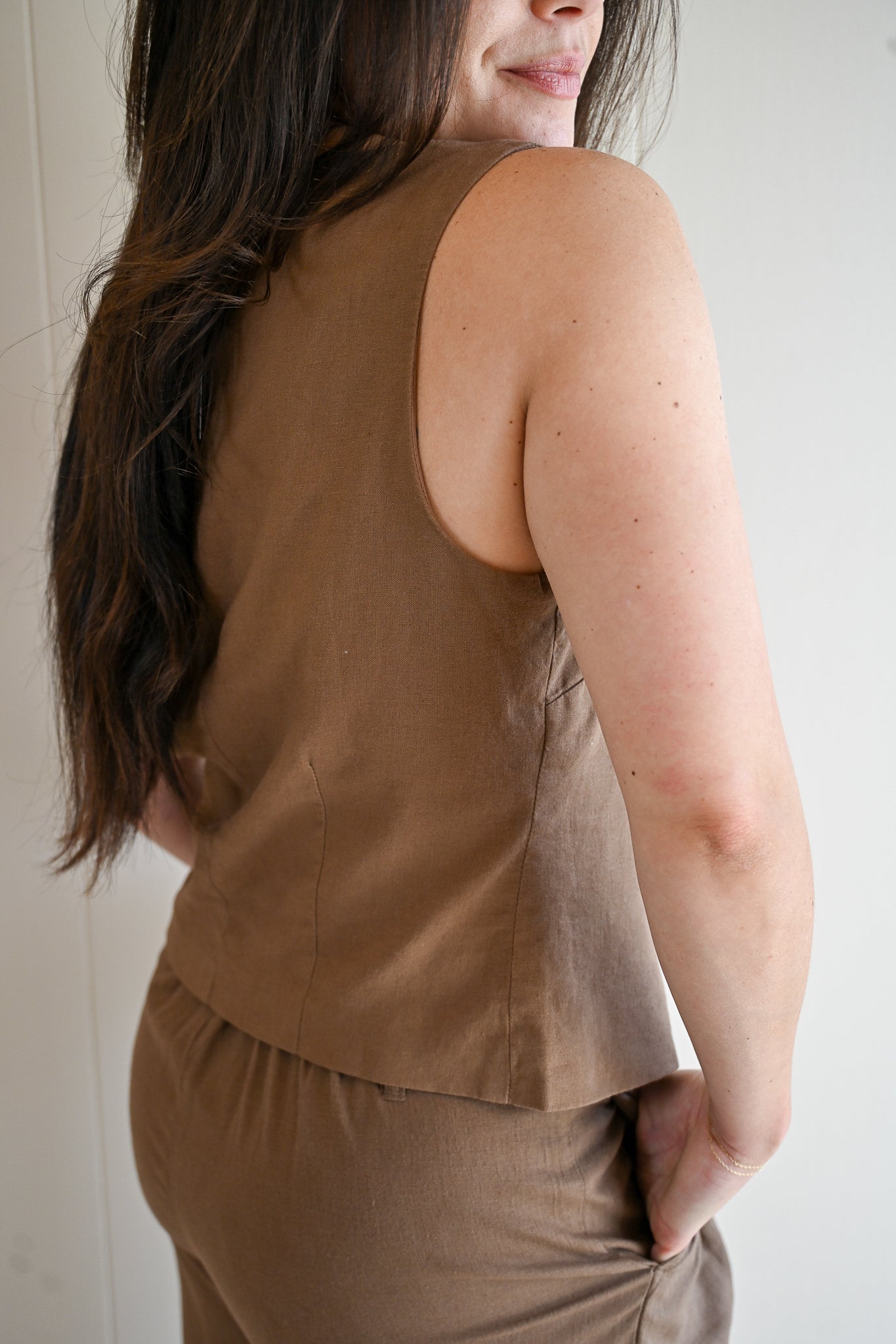 Dewey Avenue Linen Vest