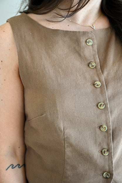 Dewey Avenue Linen Vest