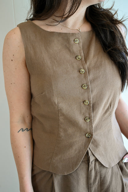 Dewey Avenue Linen Vest