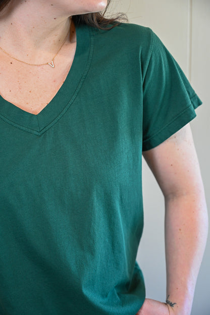 Wave Label V Neck Tee - Spruce