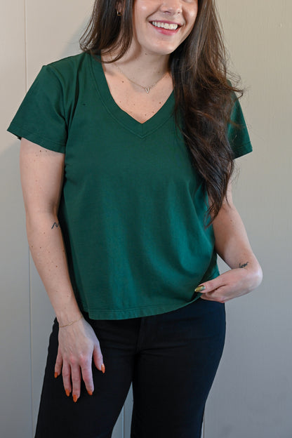 Wave Label V Neck Tee - Spruce