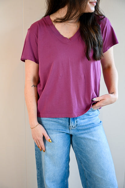 Wave Label V Neck - Pluot