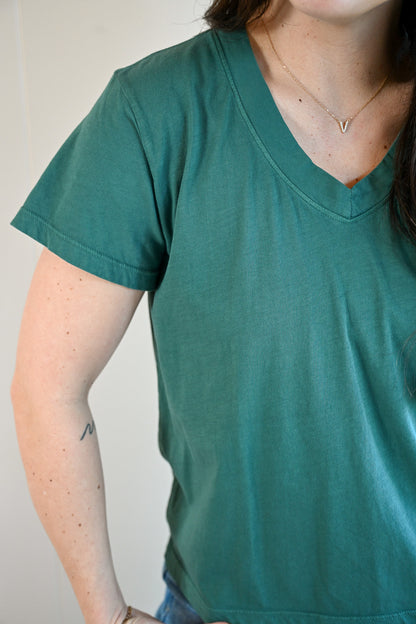 Wave Label V Neck - Cypress