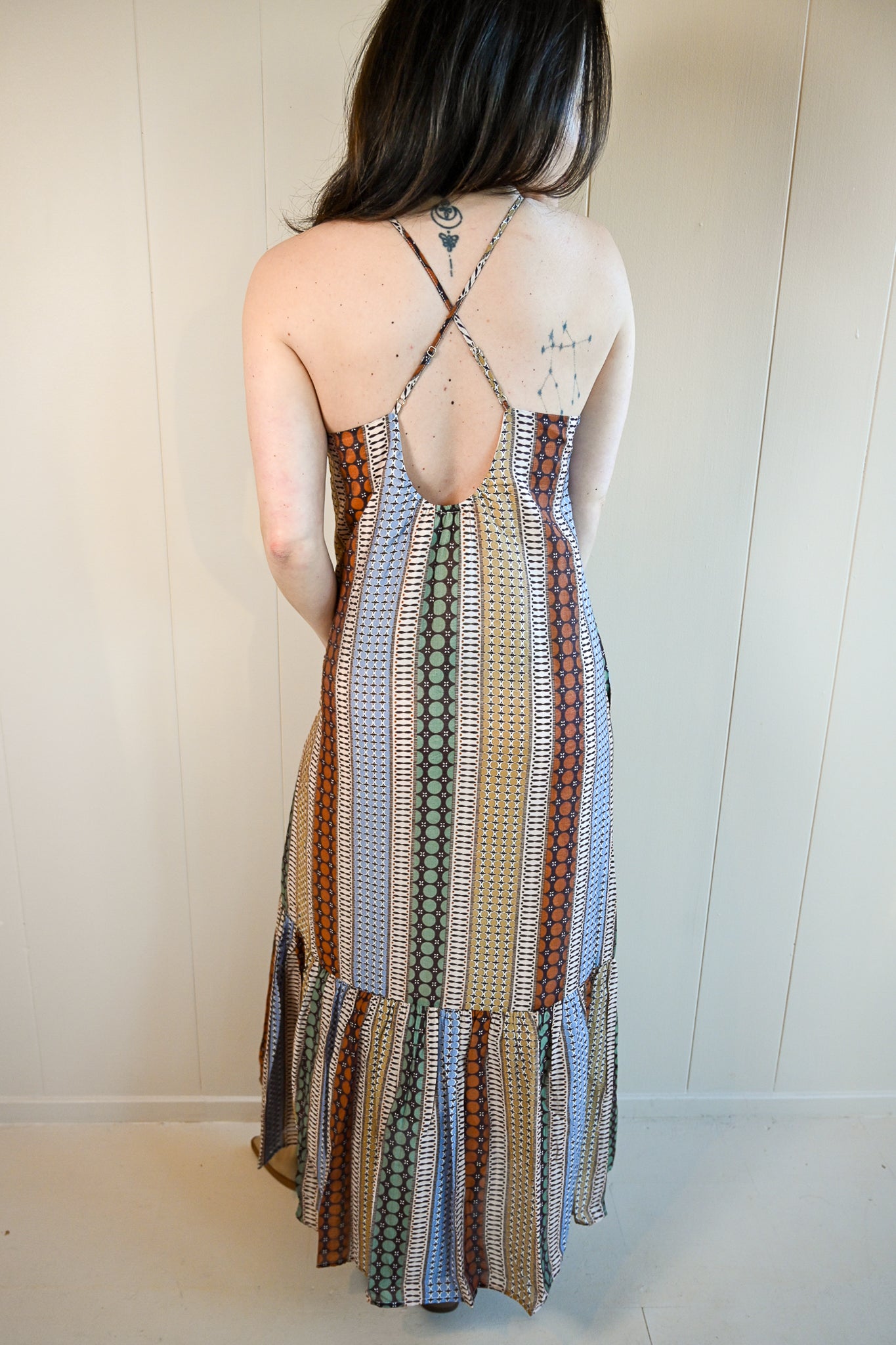 Evans Avenue Cross Back Midi Dress