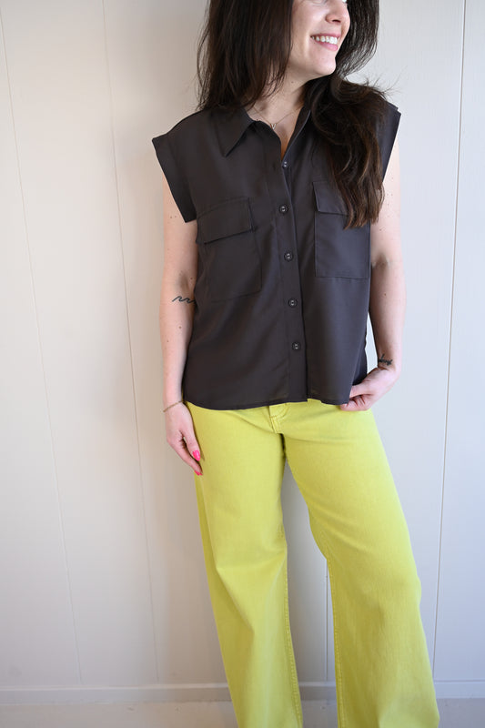 Eardley Avenue Front Pocket Button Up Top