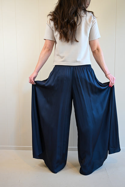 Garden Avenue Pull on Trouser