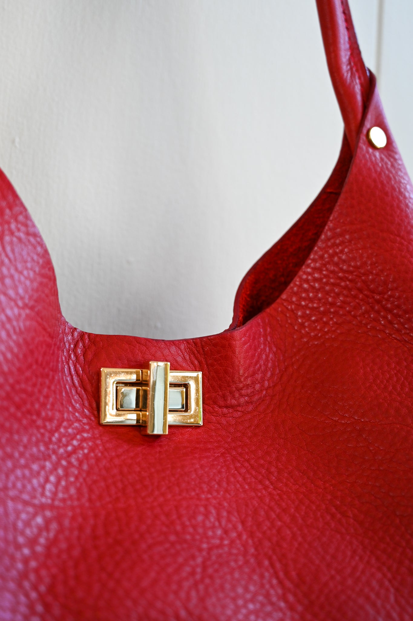 Charlie's Goods - Maddie Pebble Red