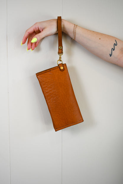 Charlie's Goods - Daphne Wristlet Wallet Pebble Tan