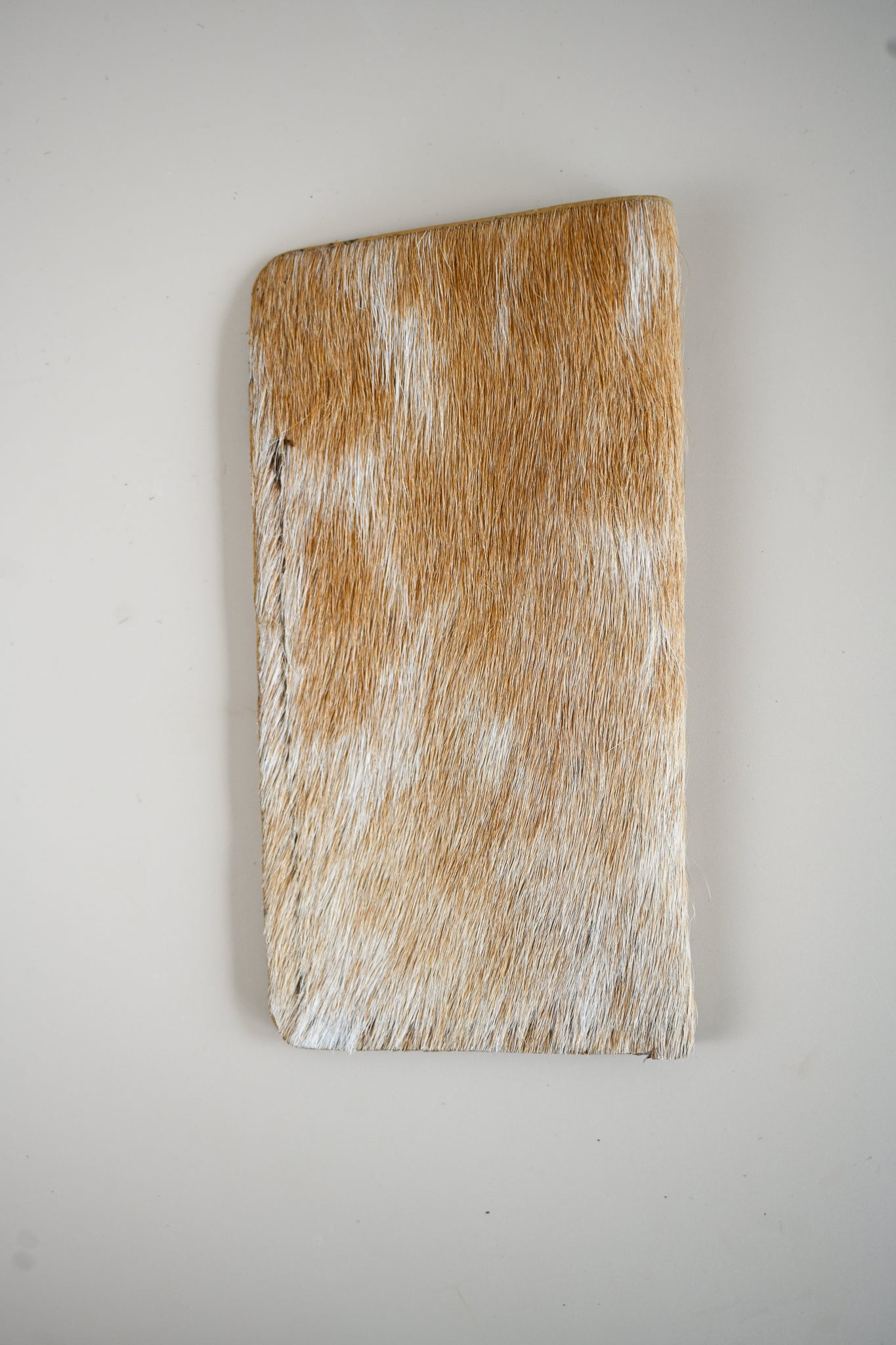 Charlie's Goods - Glasses Holder - Light Hair Hide