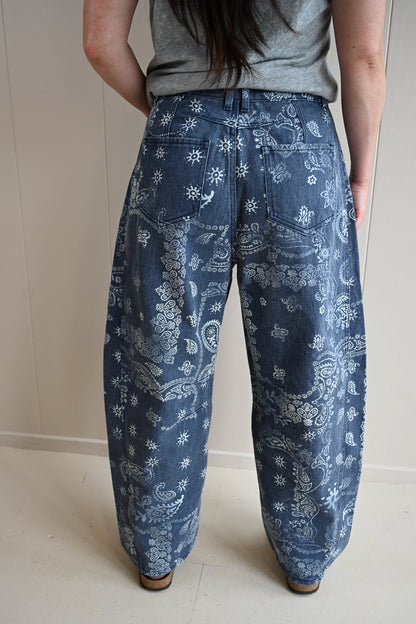Chestnut Street Paisley Printed Barrel Pants