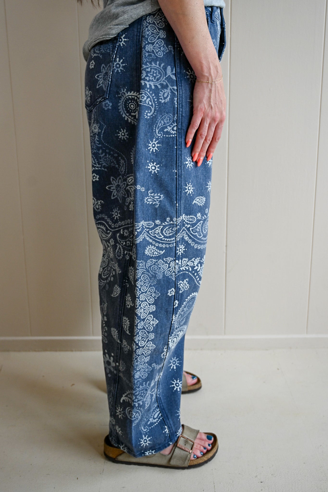 Chestnut Street Paisley Printed Barrel Pants