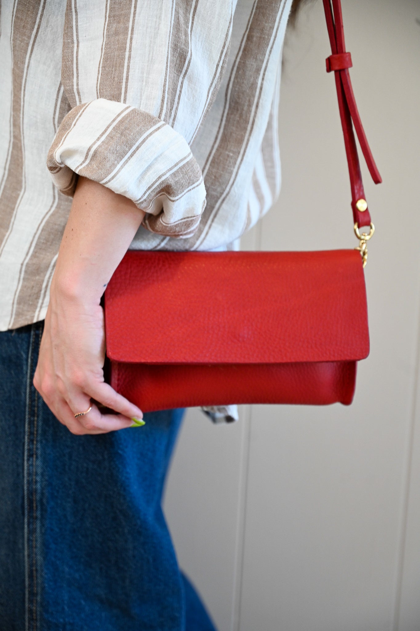 Mini Dylan Pebble Red by Charlie's Goods