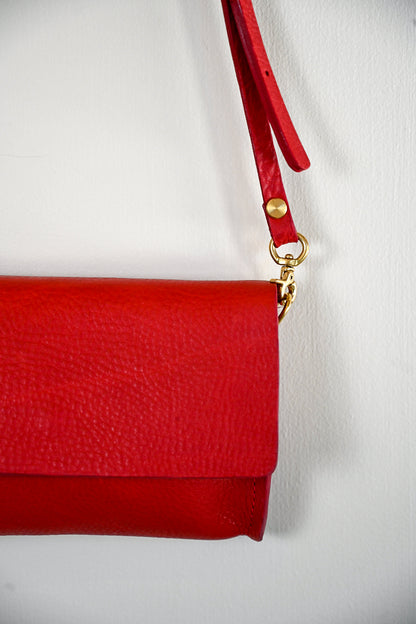 Mini Dylan Pebble Red by Charlie's Goods