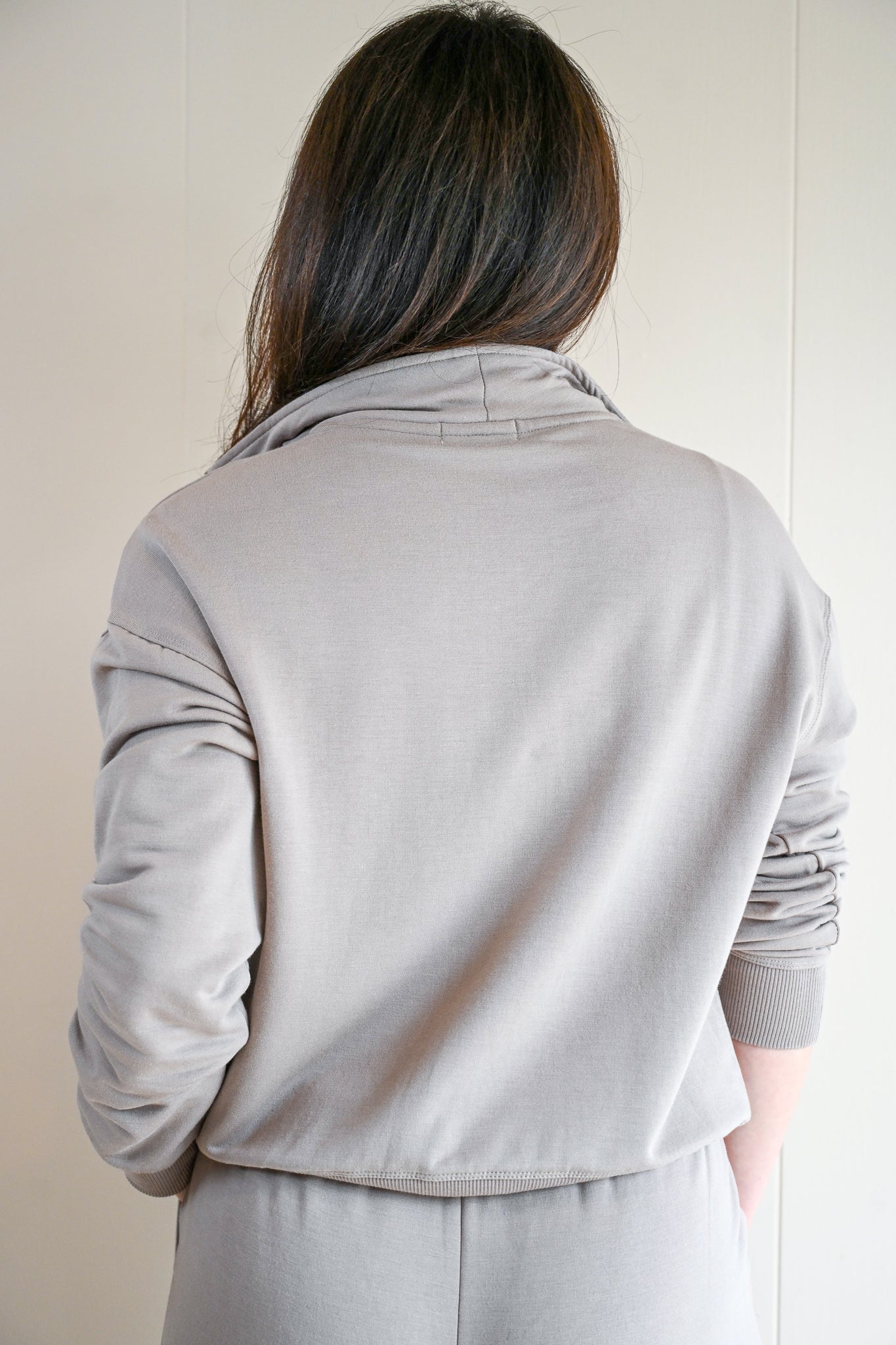 Alder Street Model Quart Zip