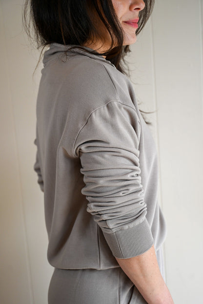 Alder Street Model Quart Zip