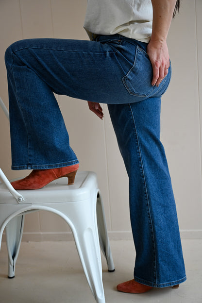 Clark Wide Leg Mid Wash Finished Hem Jeans
