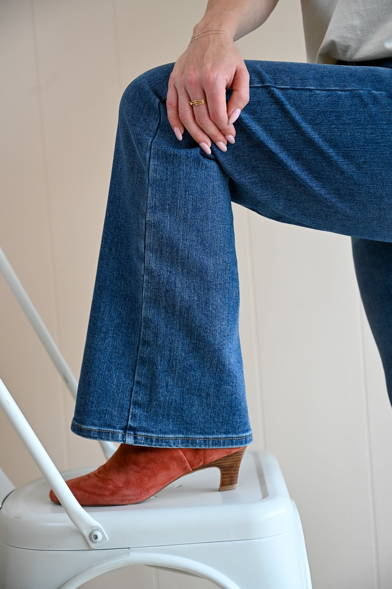 Clark Wide Leg Mid Wash Finished Hem Jeans