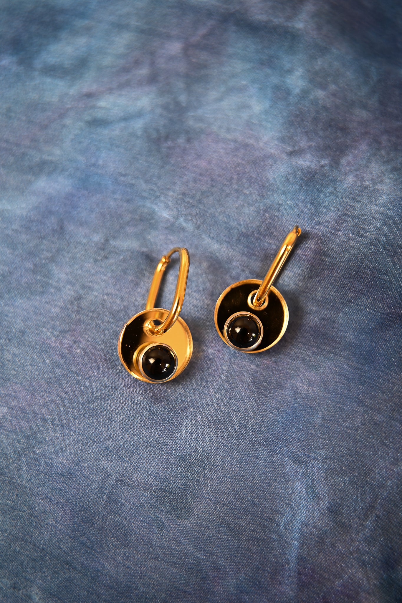 Gold Medallion Oval Hoops
