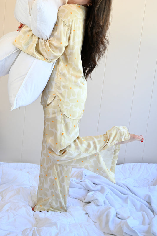 Abstract Daisy Long Pajama Set by NEENDI