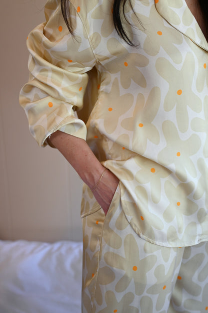 Abstract Daisy Long Pajama Set by NEENDI