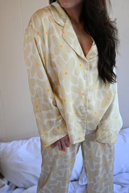 Abstract Daisy Long Pajama Set by NEENDI
