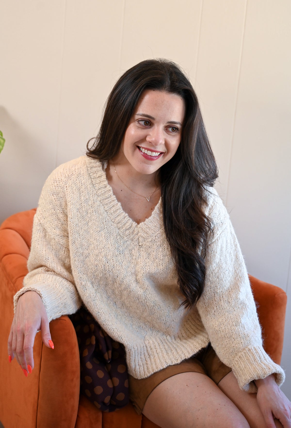 La Calle Corte V Neck Sweater