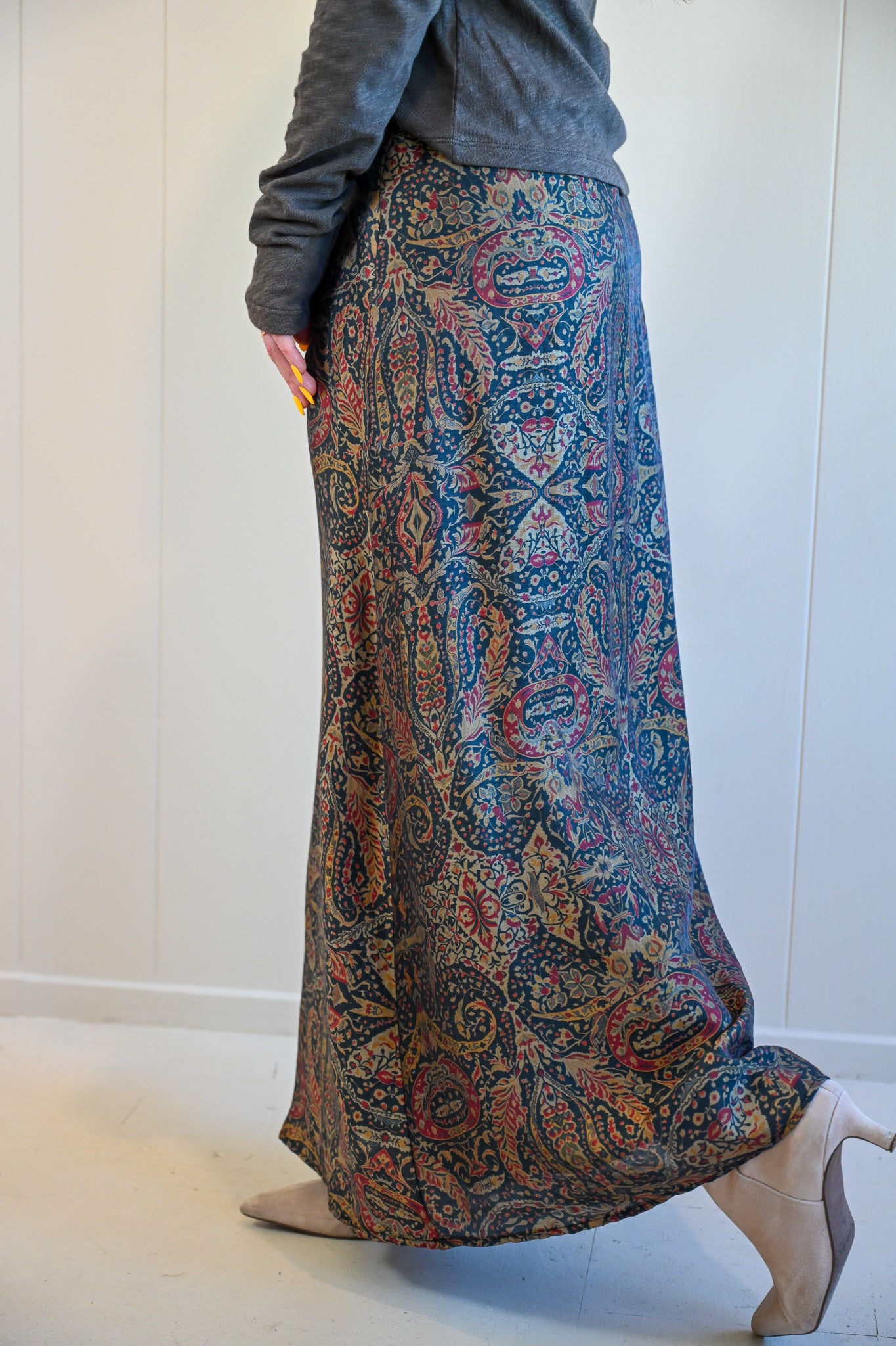 Caledonia Midi Skirt