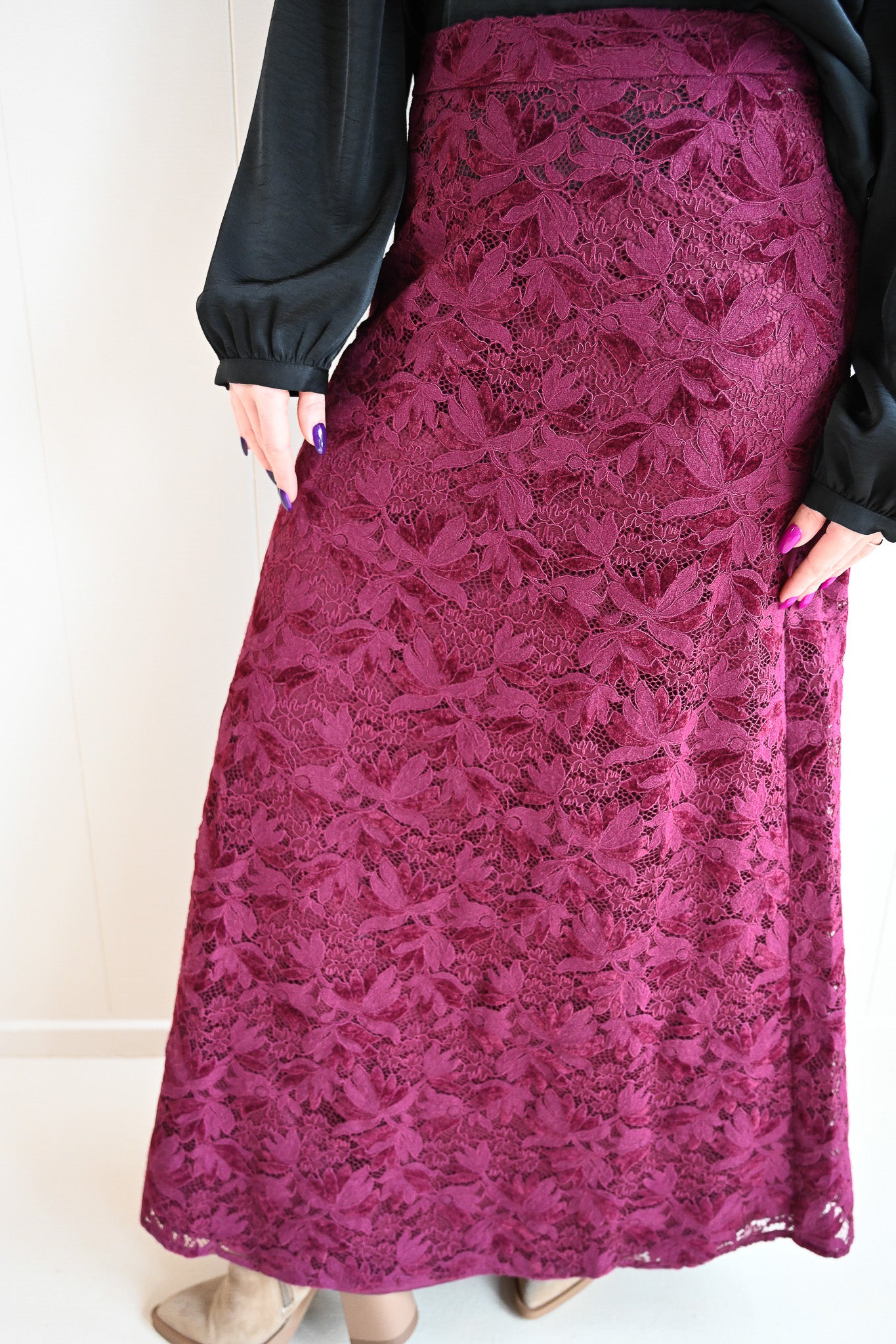 Mermaid Avenue Lace Maxi Skirt