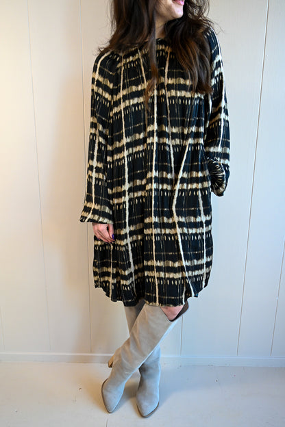 Lobos Avenue Shift Dress