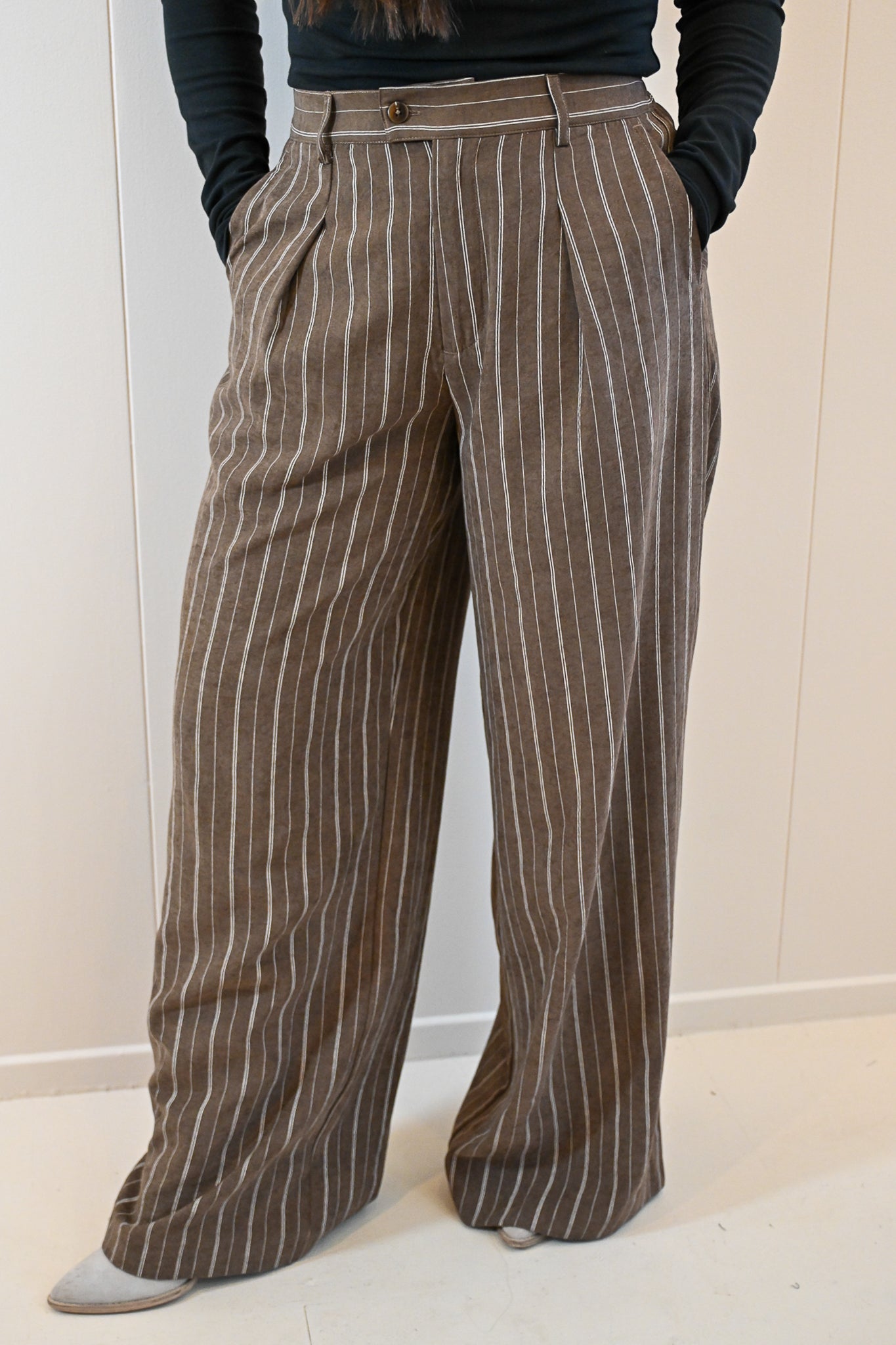 Presidio Pinstripe Wide Leg Pant