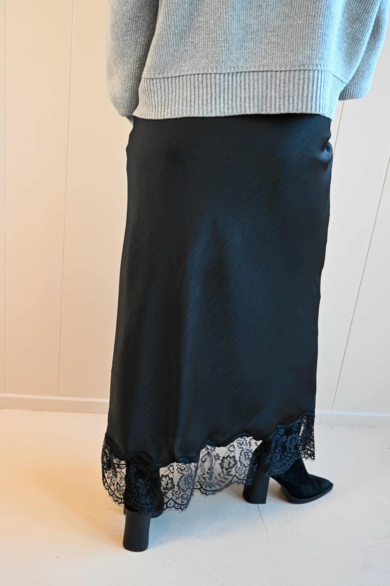 Sea Palm Avenue Lace Satin Midi Skirt