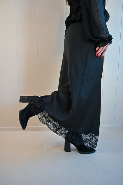 Sea Palm Avenue Lace Satin Midi Skirt