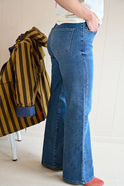 Clark Wide Leg Mid Wash Finished Hem Jeans