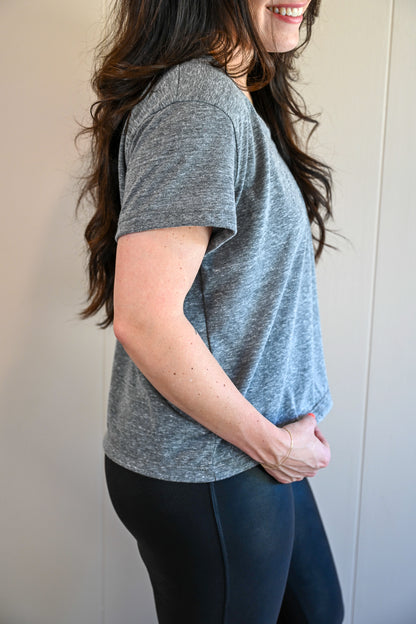 Wave Label V Neck Tee - Fog