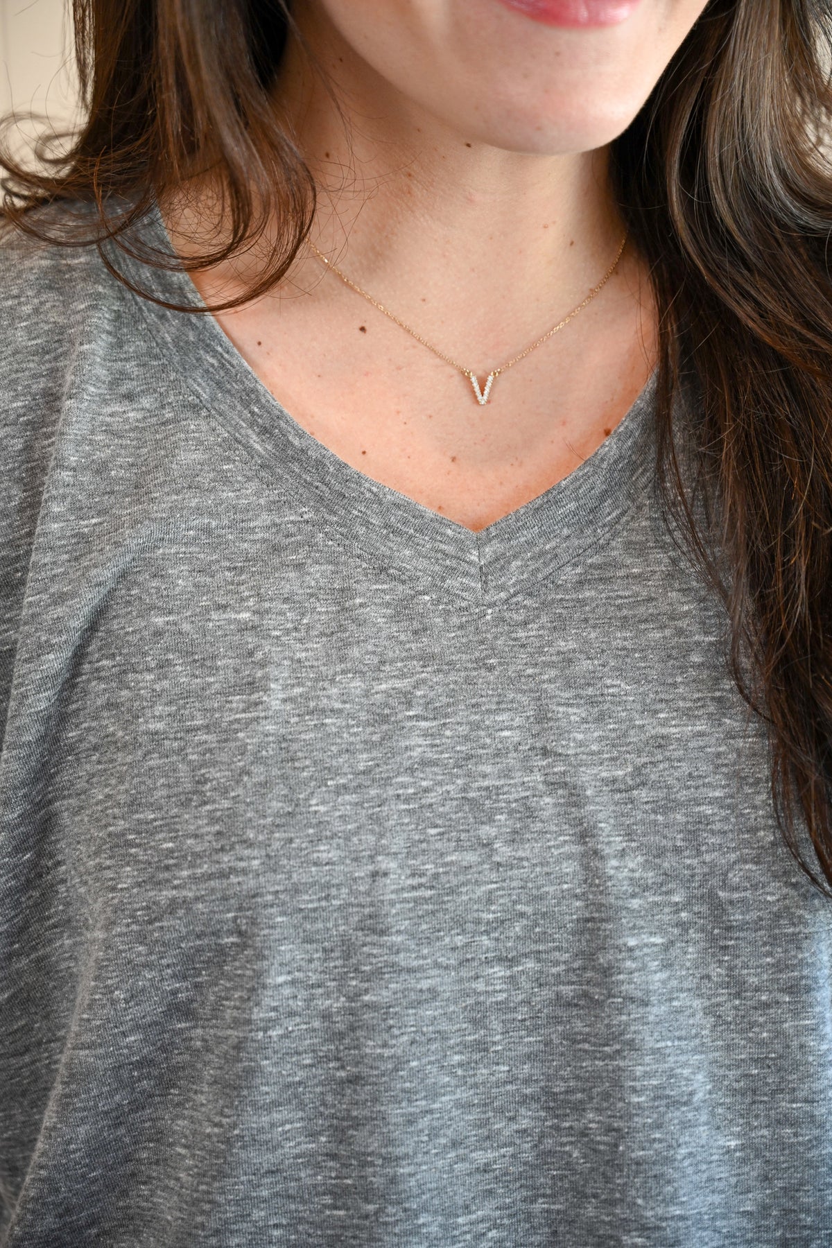 Wave Label V Neck Tee - Fog