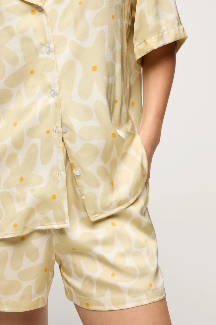 Abstract Daisy Short Pajama Set by NEENDI