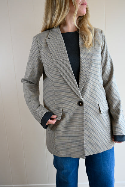 Monarch Lane Houndstooth Blazer