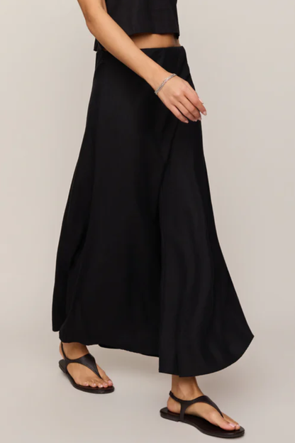 Country Club Gate Linen Skirt