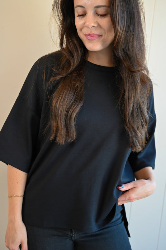 Shell Avenue Tee - Black