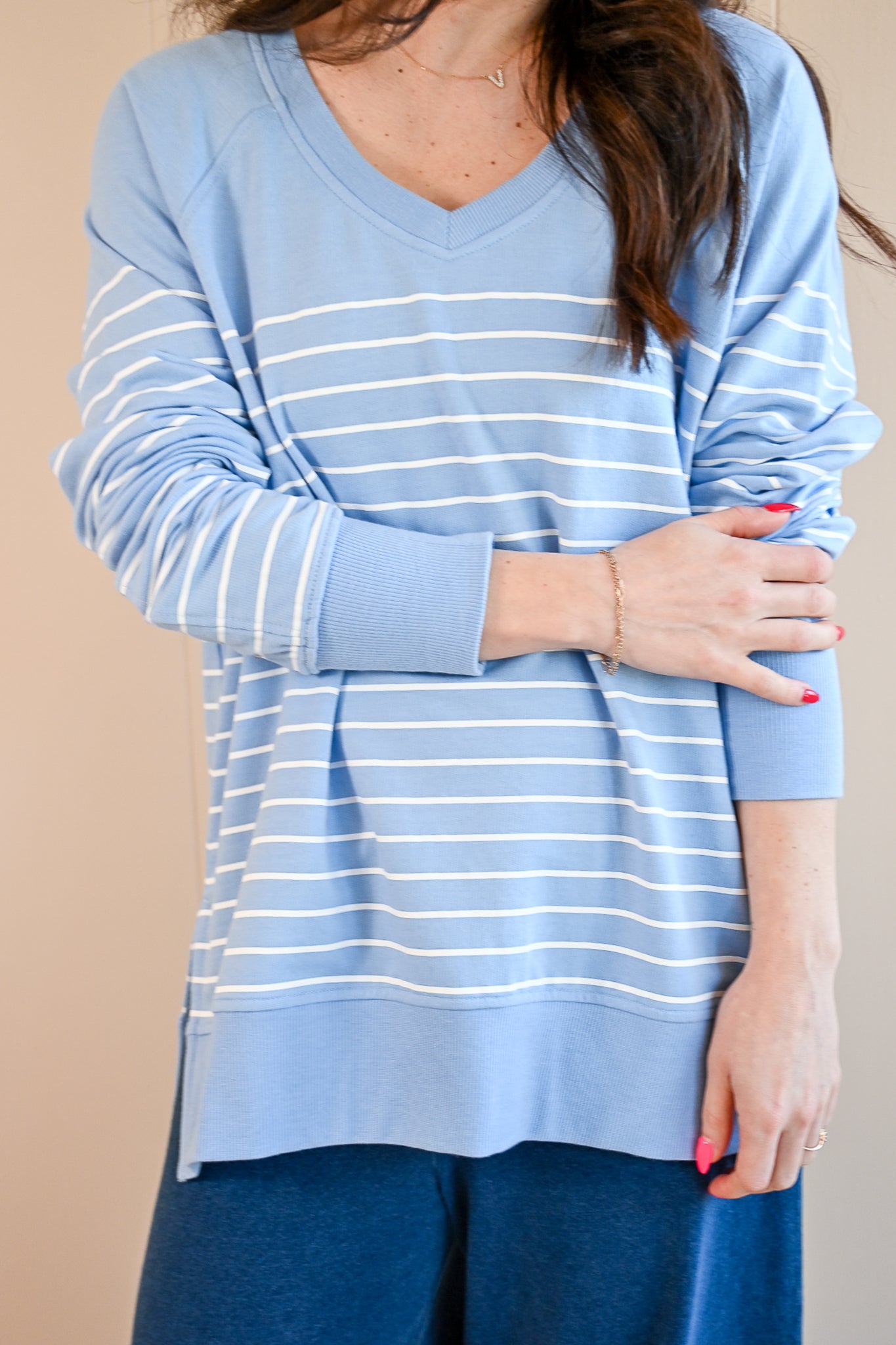 Maple Street V Neck - Stripe Sky