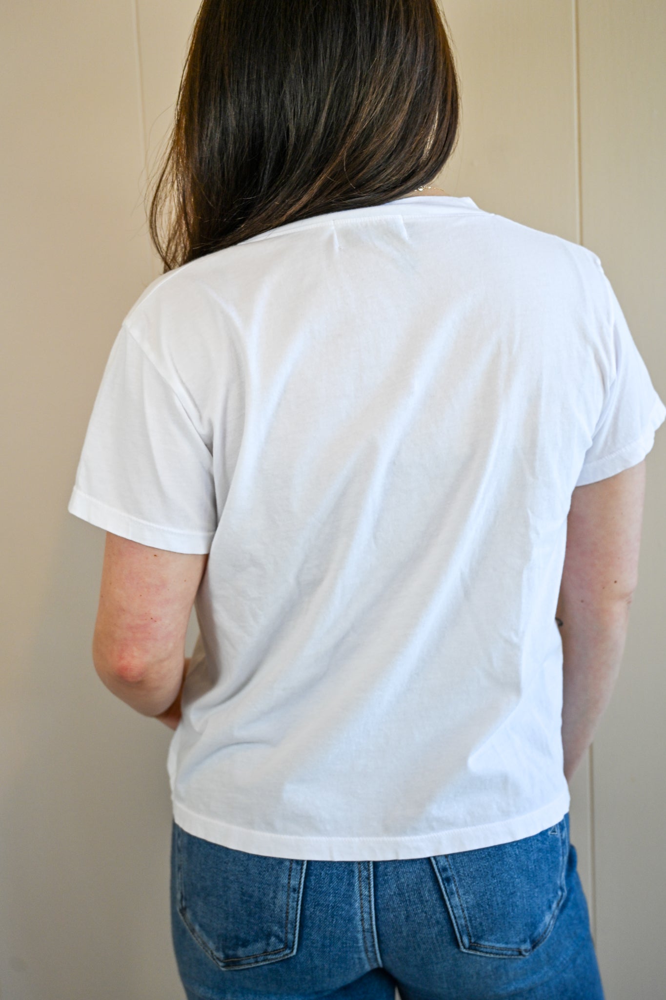 Wave Label V Neck Tee - Cloud