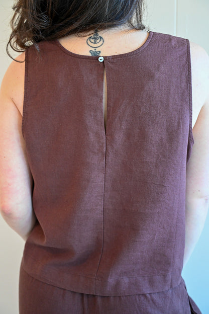 Jewell Avenue Linen Tank Top - Chocolate Cherry